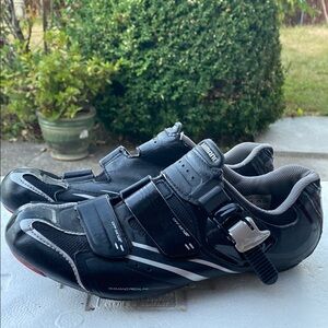 Shimano SH-R088L Men’s Black and White Cycling Shoes Size 41/7.5US